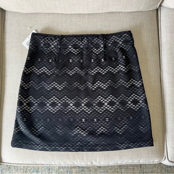 Athleta Tech Stretch Skirt - Picture 2 of 13